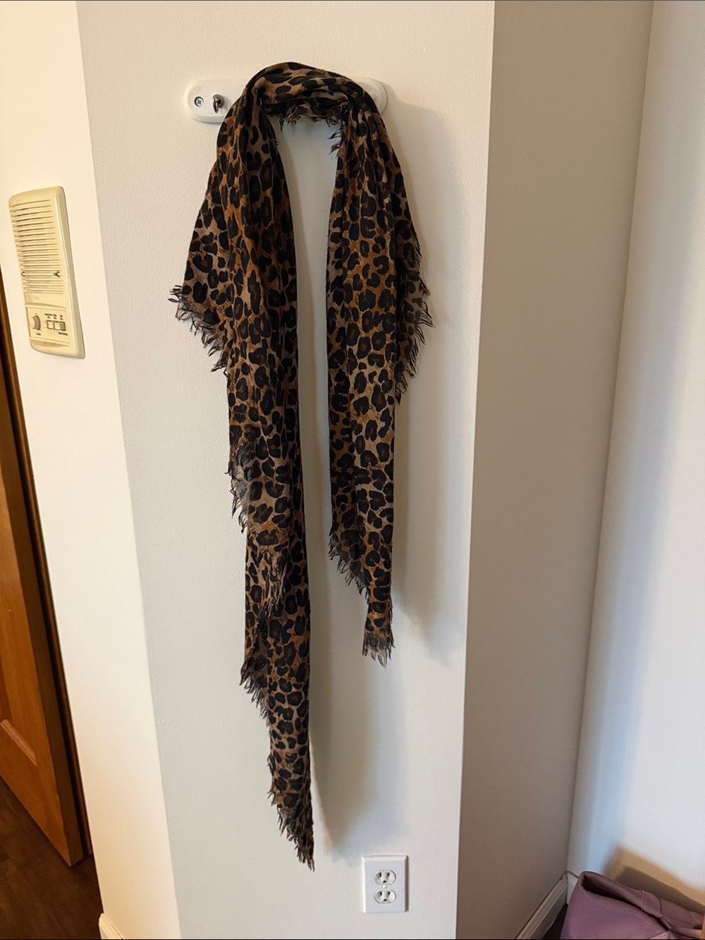 Leopard Print Lightweight Scarf - Brown/Black
